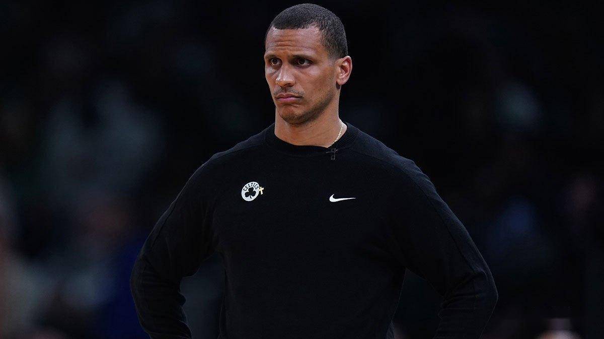 开云体育app中国-凯尔特人队季后赛出局，主帅宣布引咎辞职，全国.-开云体育app中国