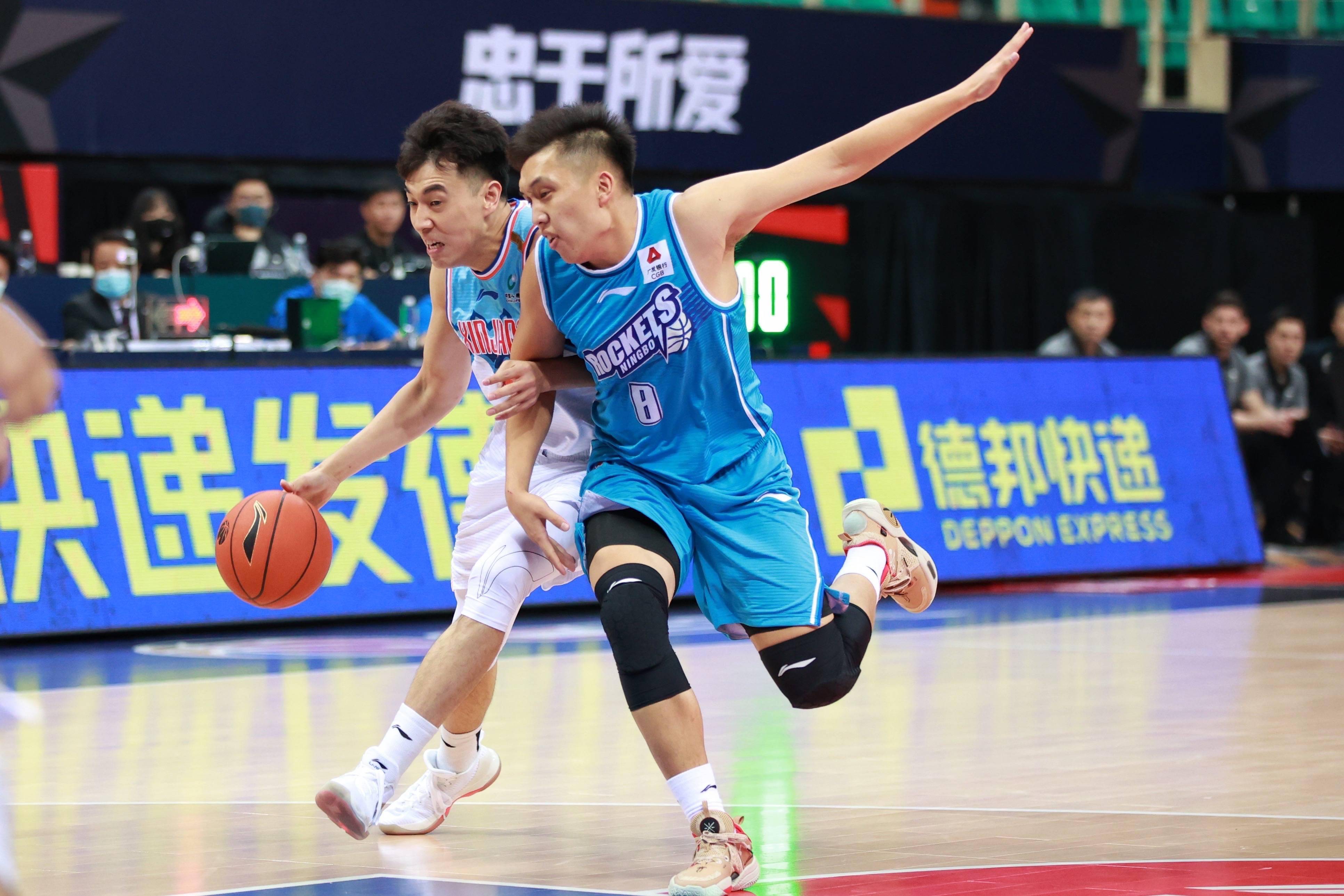 kaiyun(中国)官方网站-关于赛地聚焦：CBA常规赛今晚热度飙升；纽卡斯尔止住颓势；球迷炸锅；资深球员宣示担当的信息-kaiyun(中国)官方网站