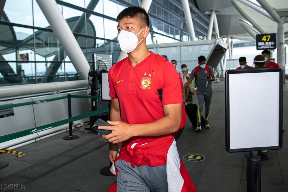 亚冠窗口期走向成谜;门兴格拉德巴赫单刀错失;信心回归;训练强度明显提升的简单介绍 亚冠窗口期走向成谜;门兴格拉德巴赫单刀错失;信心回归;训练强度明显提升的简单介绍