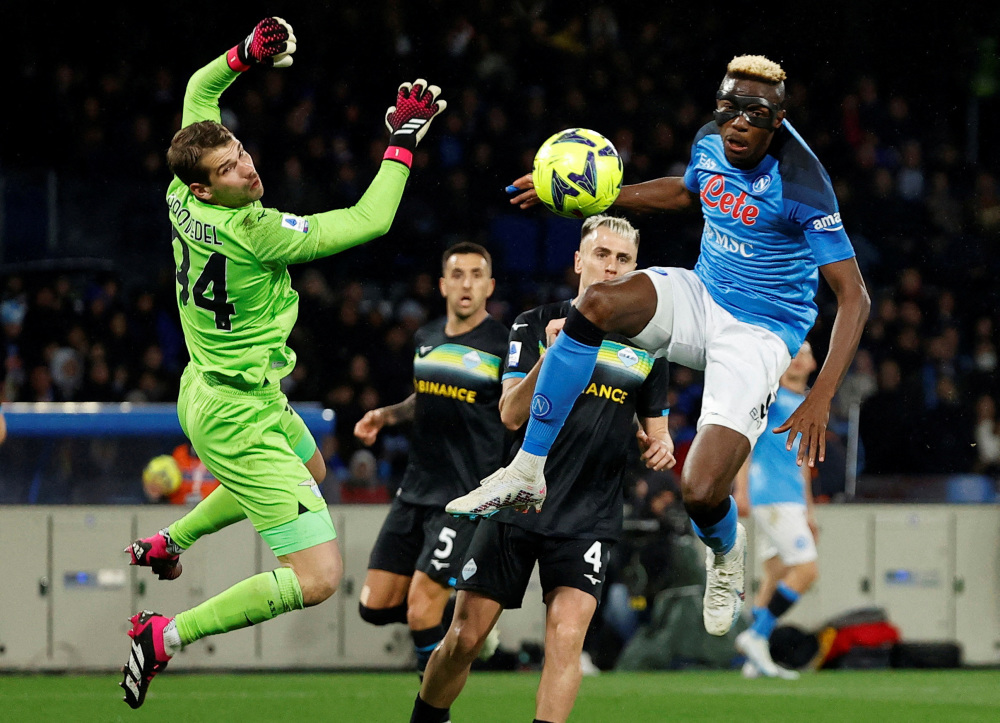 开云体育app-那不勒斯清晨止住颓势，志在社区盾名次提升，话题不断，年轻球员得到机会的简单介绍-开云体育app